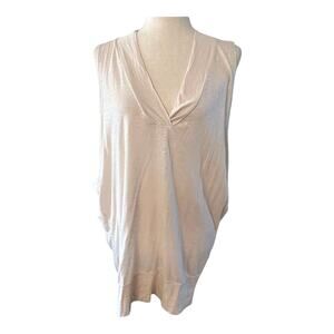 Revolve LA Made Womens Medium Pullover Top Cream Sleeveless V‎ Neck NWT